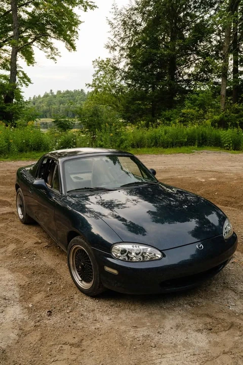 1999 Mazda NB MX-5 Miata - Image 2 of 9