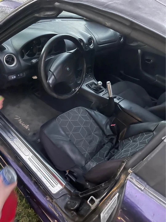 1999 Mazda NB MX-5 Miata - Image 8 of 9