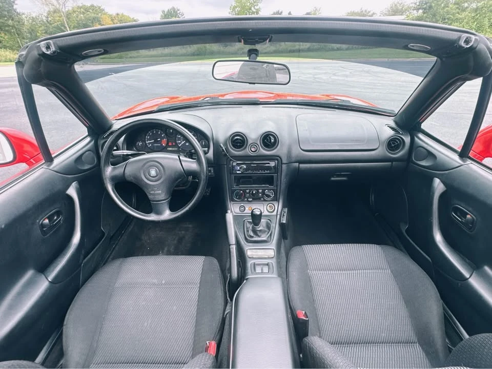 1999 Mazda NB MX-5 Miata - Image 2 of 16