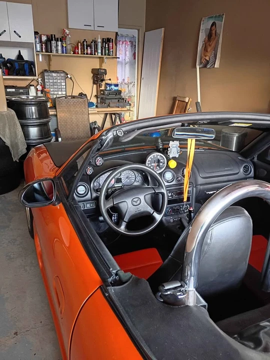1999 Mazda NB MX-5 Miata - Image 14 of 20