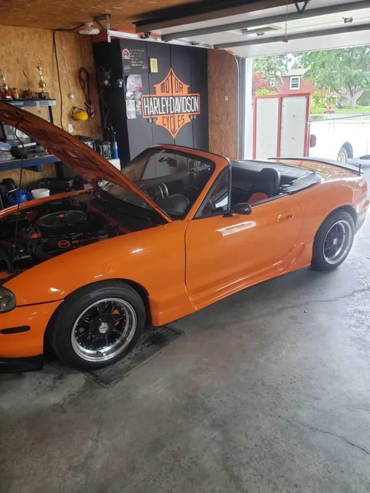 1999 Mazda NB MX-5 Miata - Image 2 of 20