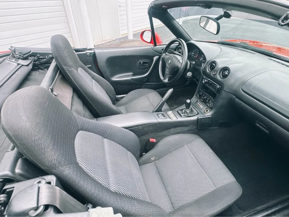 1999 Mazda NB MX-5 Miata - Image 5 of 16