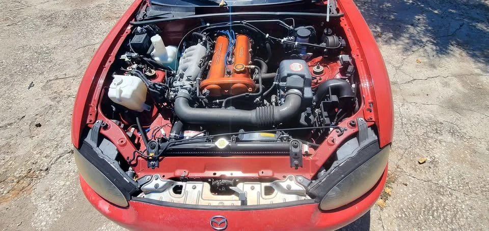 1999 Mazda NB MX-5 Miata - Image 5 of 9