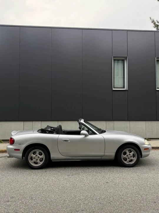 1999 Mazda NB MX-5 Miata - Image 6 of 12