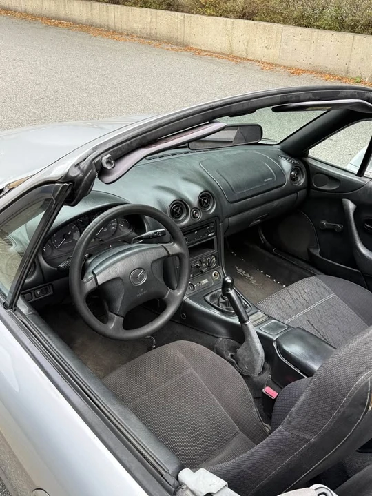 1999 Mazda NB MX-5 Miata - Image 4 of 12