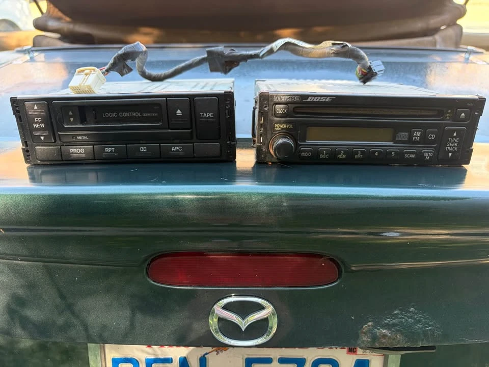 1999 Mazda NB MX-5 Miata - Image 16 of 16