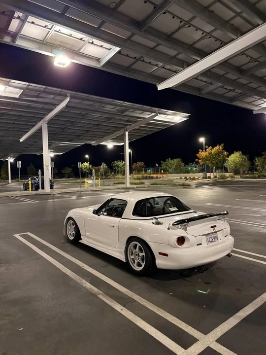 1999 Mazda NB MX-5 Miata - Image 3 of 4