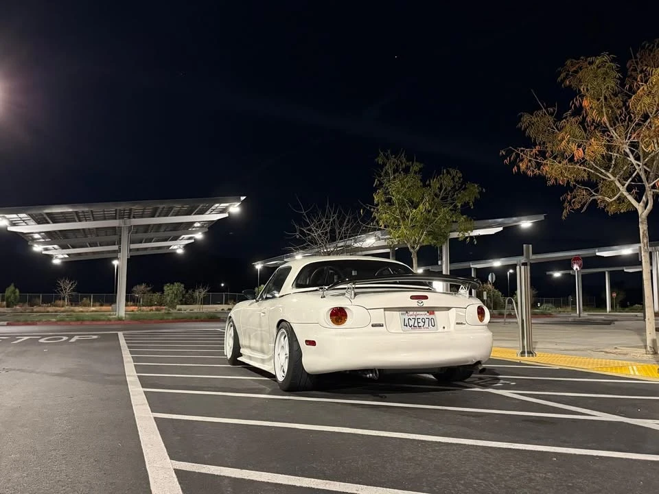 1999 Mazda NB MX-5 Miata - Image 2 of 4