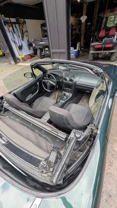 1999 Mazda NB MX-5 Miata - Image 6 of 10