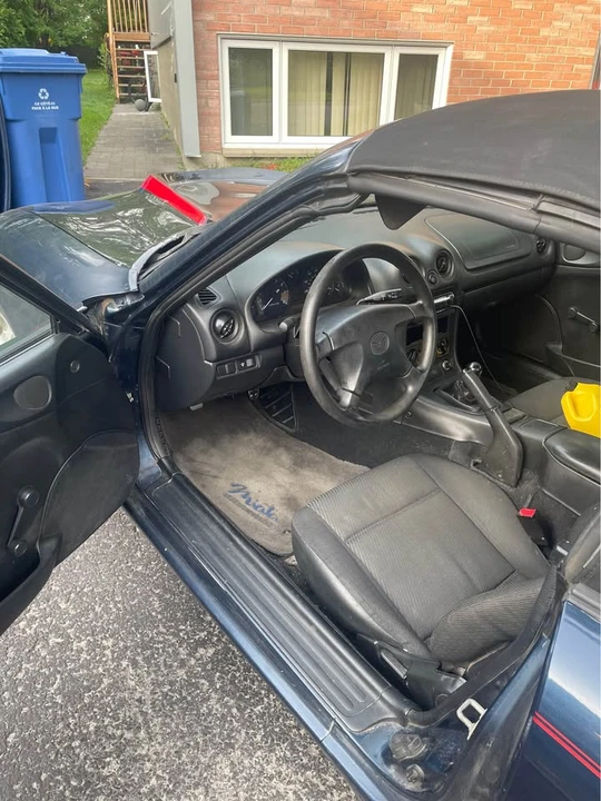1999 Mazda NB MX-5 Miata - Image 3 of 4