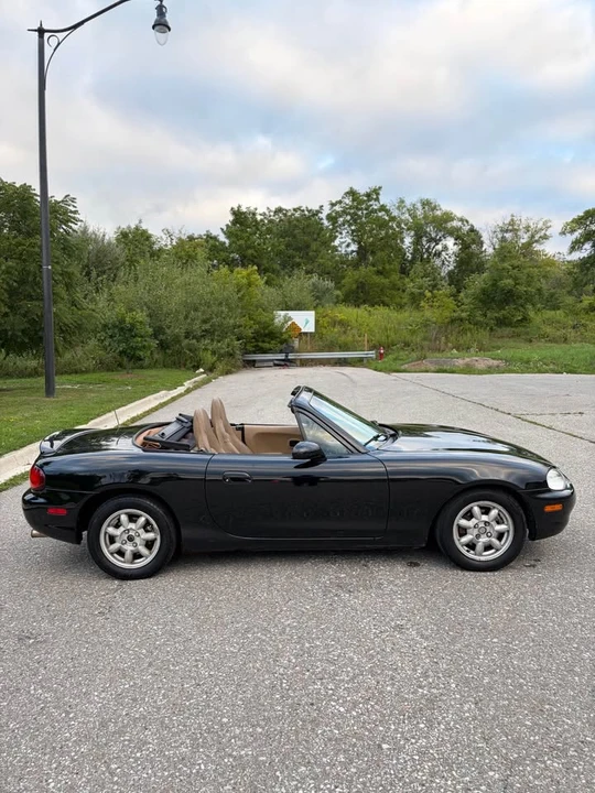 1999 Mazda NB MX-5 Miata - Image 2 of 14