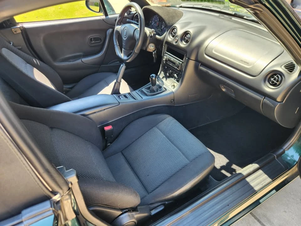 1999 Mazda NB MX-5 Miata - Image 4 of 11