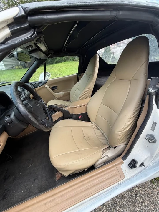 1999 Mazda NB MX-5 Miata - Image 5 of 7