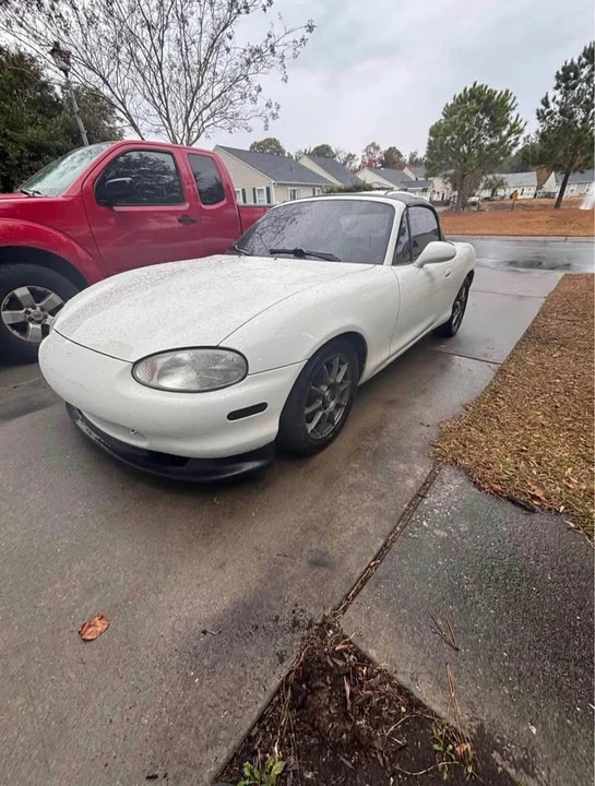 1999 Mazda NB MX-5 Miata - Image 6 of 11