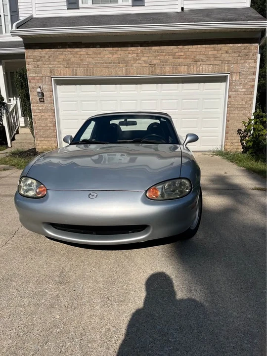 1999 Mazda NB MX-5 Miata - Image 2 of 20