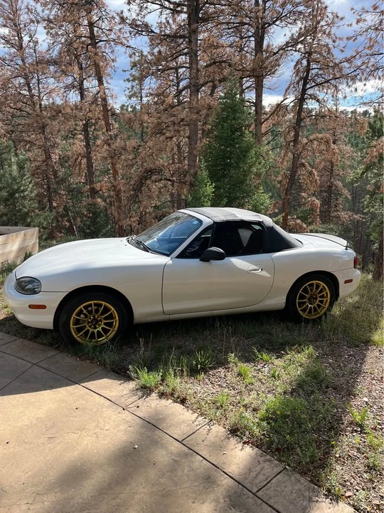 1999 Mazda NB MX-5 Miata - Image 10 of 11