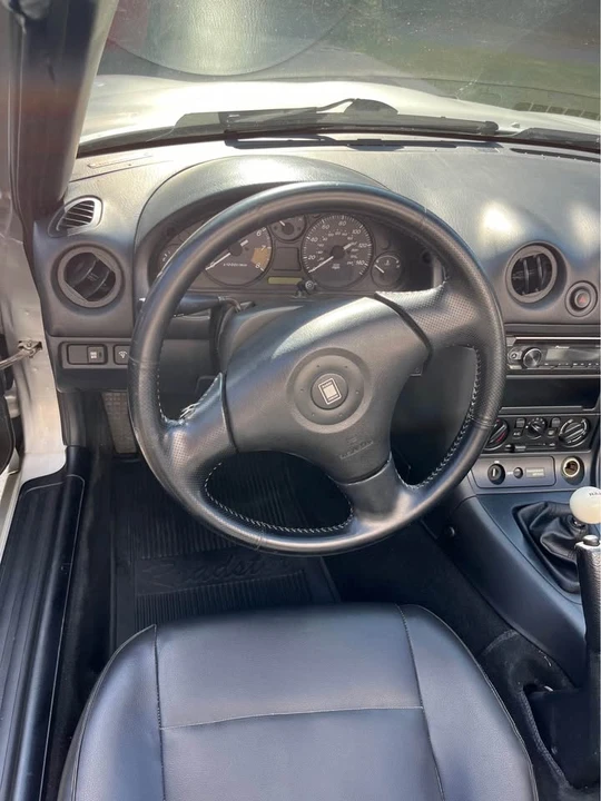 1999 Mazda NB MX-5 Miata - Image 13 of 20