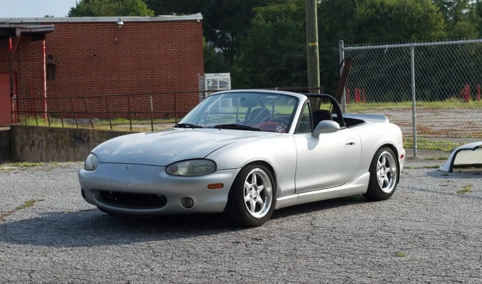 1999 Mazda NB MX-5 Miata - Image 5 of 11