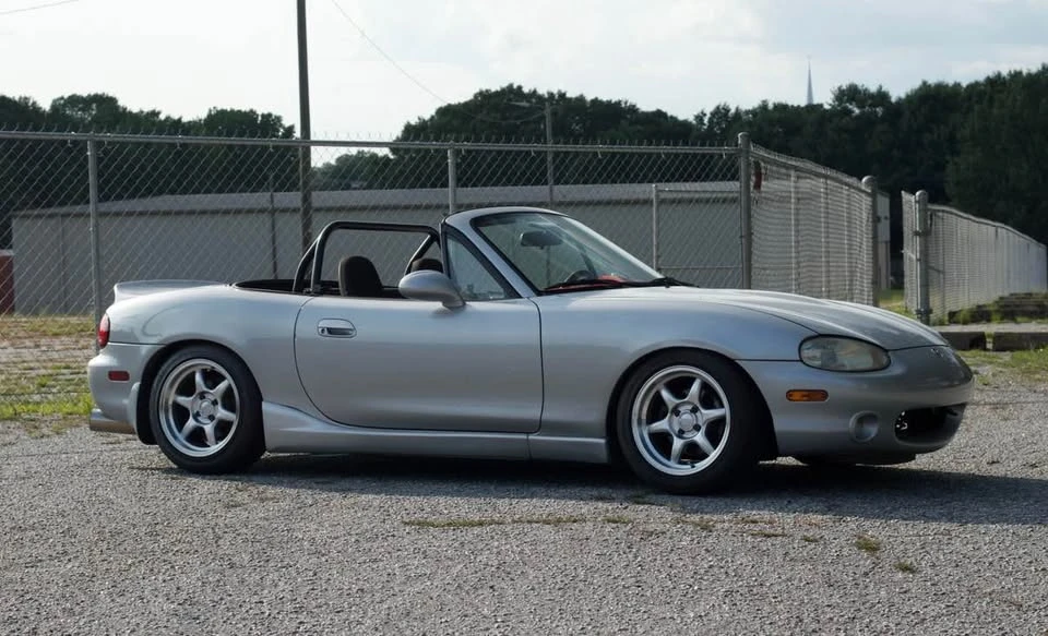 1999 Mazda NB MX-5 Miata - Image 6 of 11