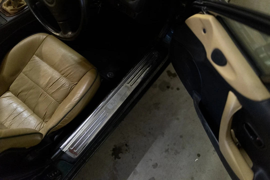 1999 Mazda NB MX-5 Miata - Image 19 of 30
