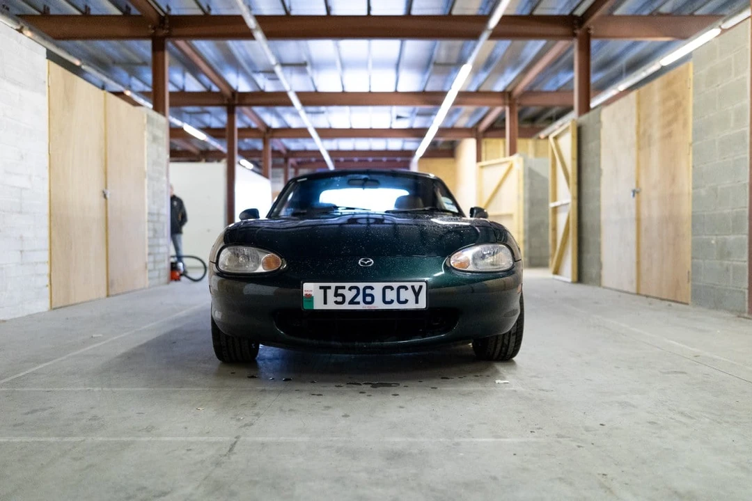1999 Mazda NB MX-5 Miata - Image 5 of 30