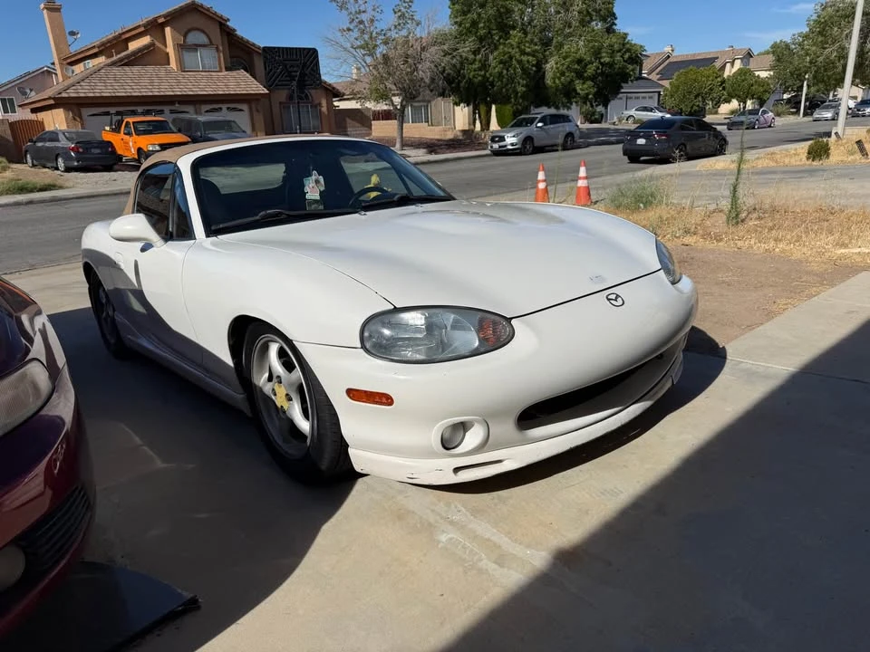 1999 Mazda NB MX-5 Miata - Image 4 of 8
