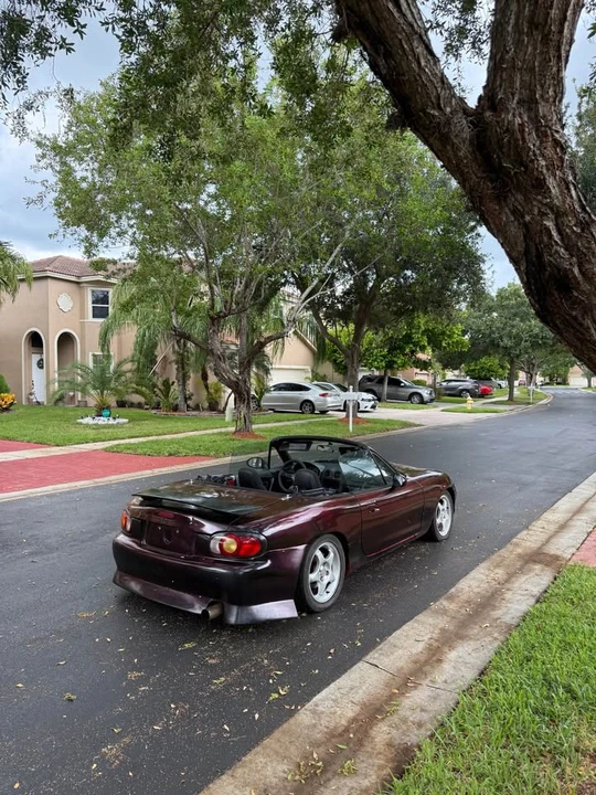 1999 Mazda NB MX-5 Miata - Image 5 of 10