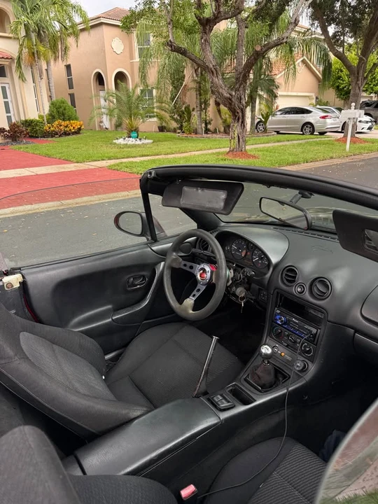 1999 Mazda NB MX-5 Miata - Image 8 of 10