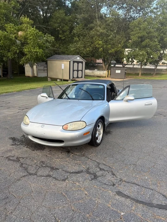 1999 Mazda NB MX-5 Miata - Image 2 of 11