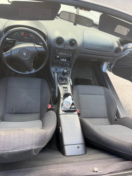 1999 Mazda NB MX-5 Miata - Image 9 of 11