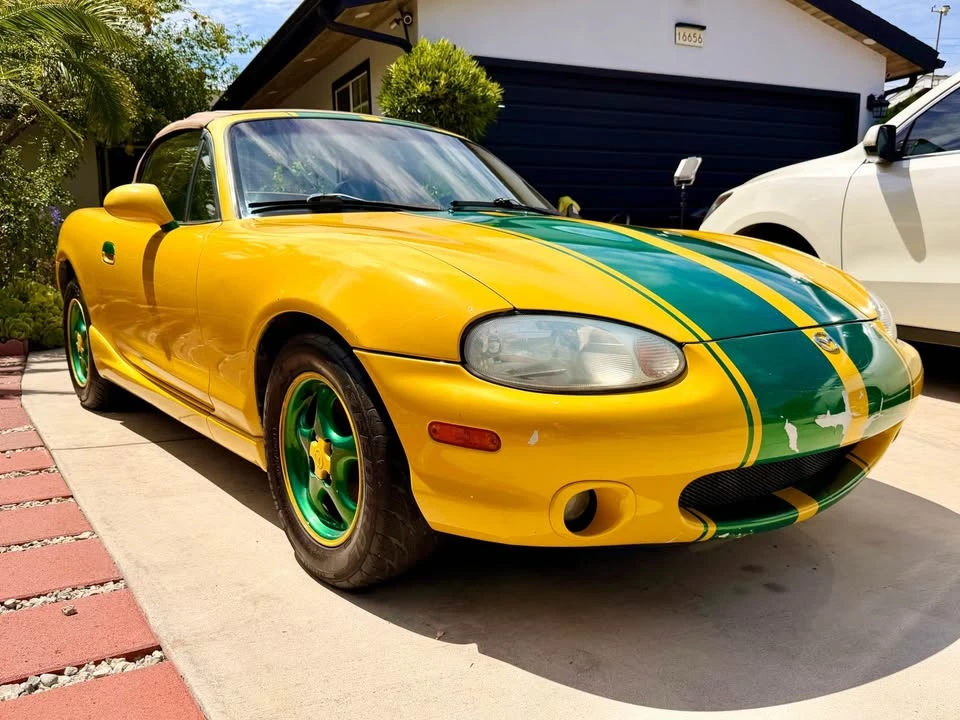 1999 Mazda NB MX-5 Miata - Image 4 of 9