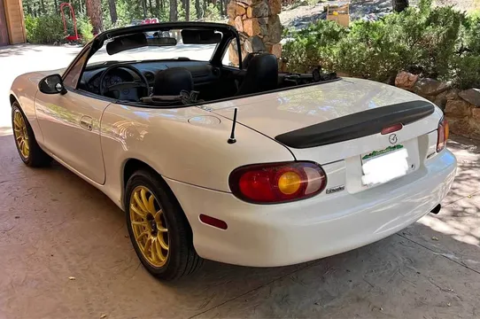 1999 Mazda MX-5 Sport Convertible 2D