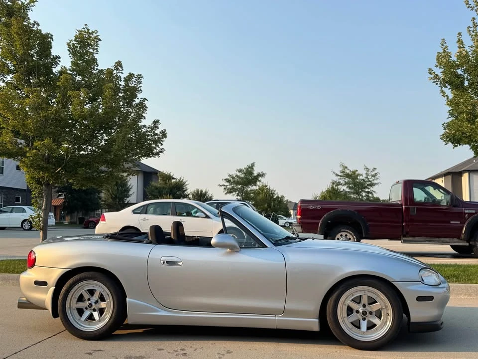 1999 Mazda NB MX-5 Miata - Image 8 of 18