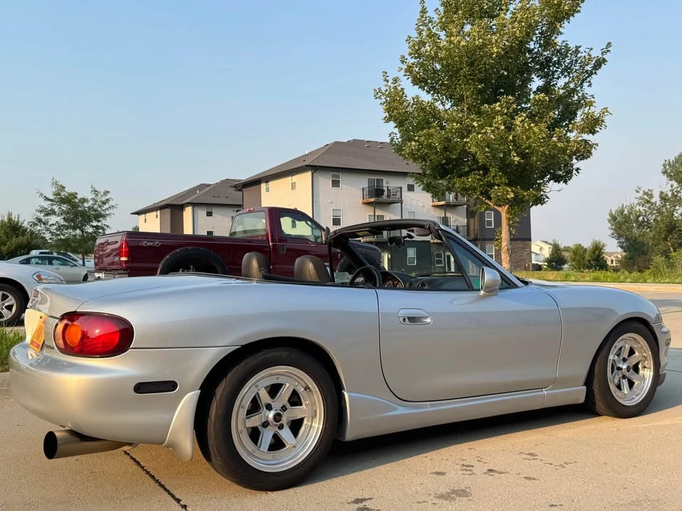 1999 Mazda NB MX-5 Miata - Image 7 of 18