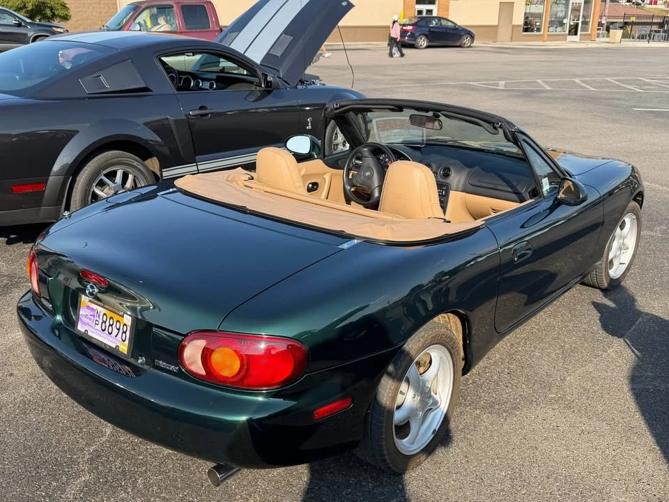 1999 Mazda NB MX-5 Miata - Image 3 of 8