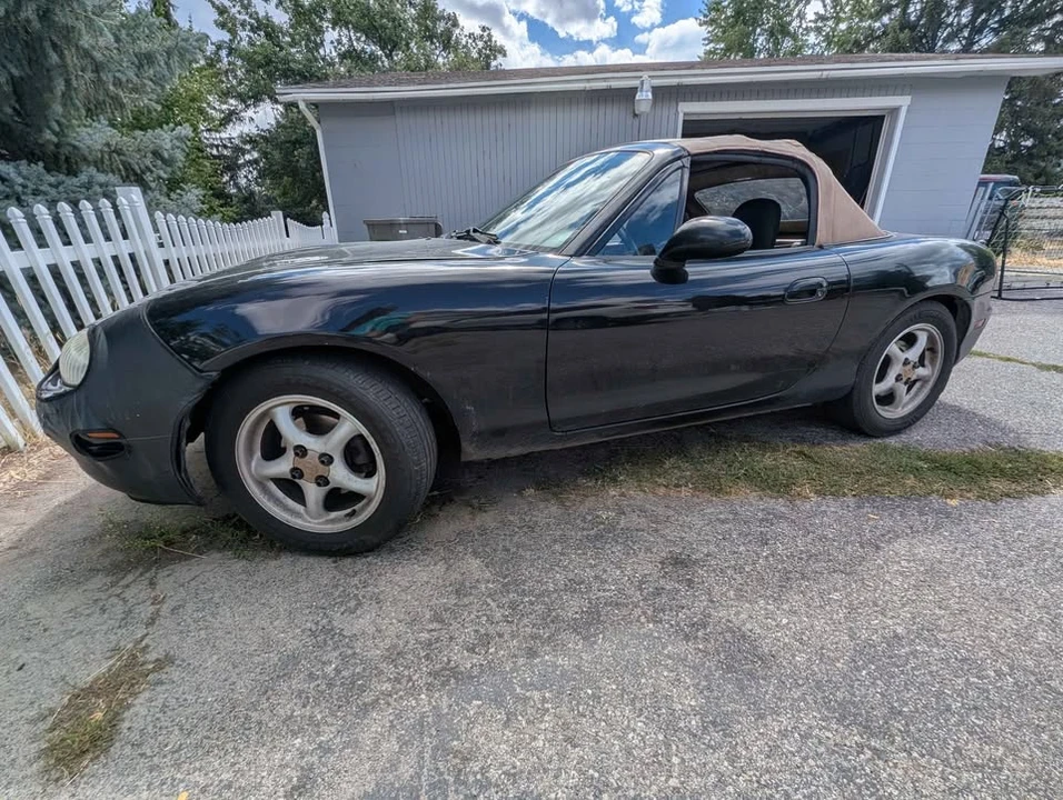 1999 Mazda NB MX-5 Miata - Image 2 of 4