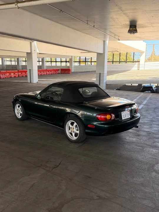 1999 Mazda NB MX-5 Miata - Image 4 of 19