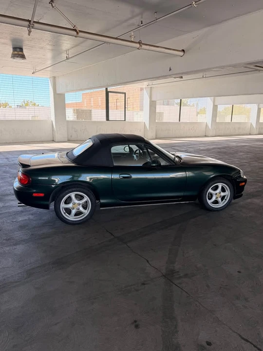 1999 Mazda NB MX-5 Miata - Image 6 of 19