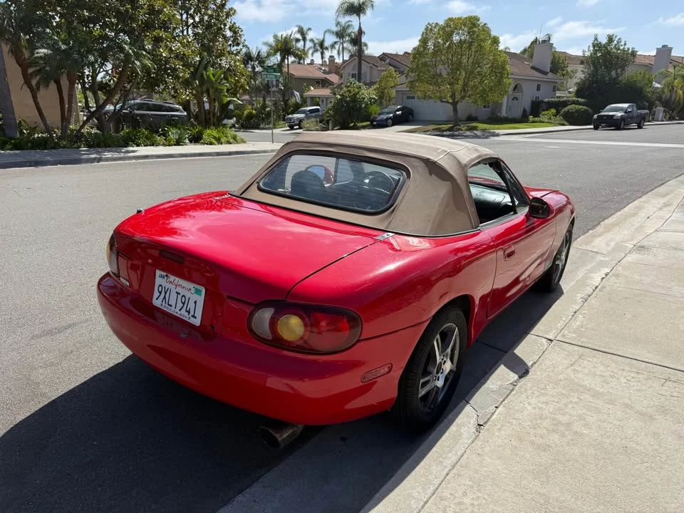 1999 Mazda NB MX-5 Miata - Image 6 of 12