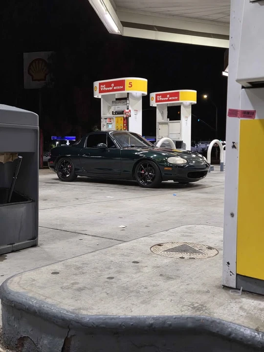 1999 Mazda NB MX-5 Miata - Image 2 of 10