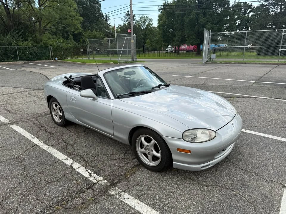 1999 Mazda NB MX-5 Miata - Image 2 of 16