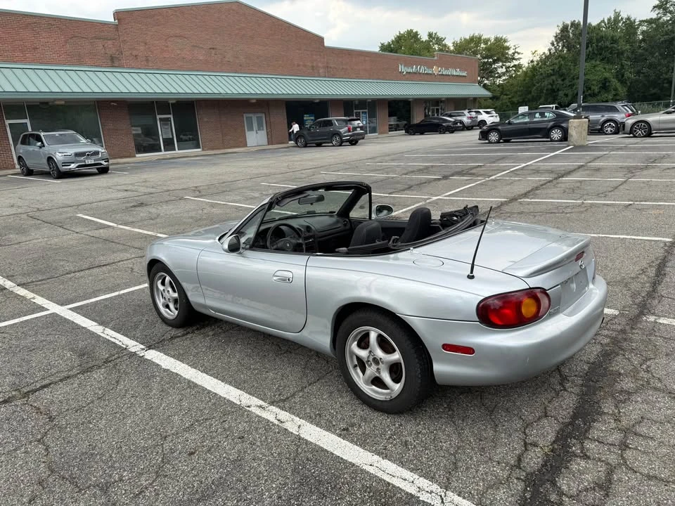 1999 Mazda NB MX-5 Miata - Image 10 of 16