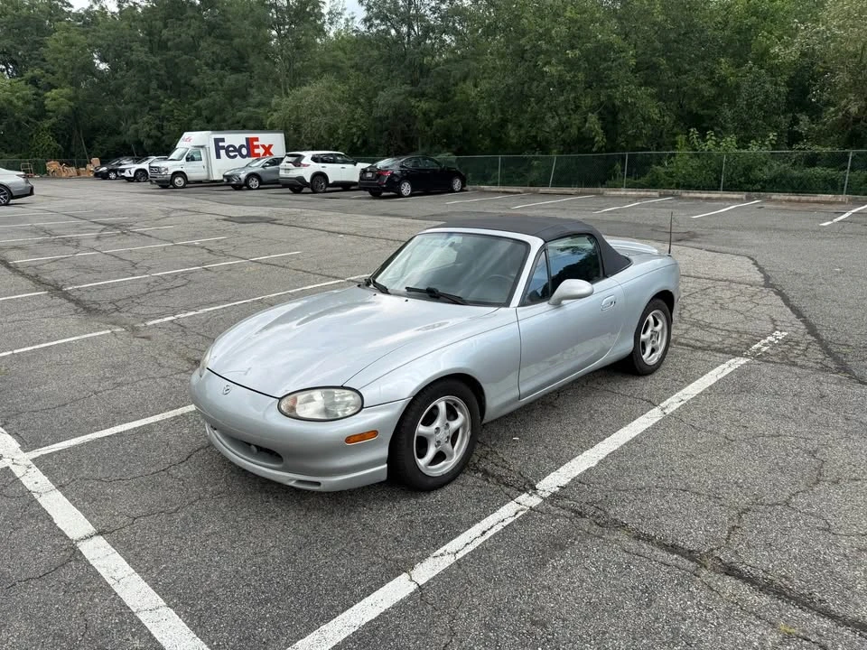 1999 Mazda NB MX-5 Miata - Image 5 of 16