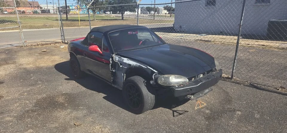 1999 Mazda NB MX-5 Miata - Image 3 of 9