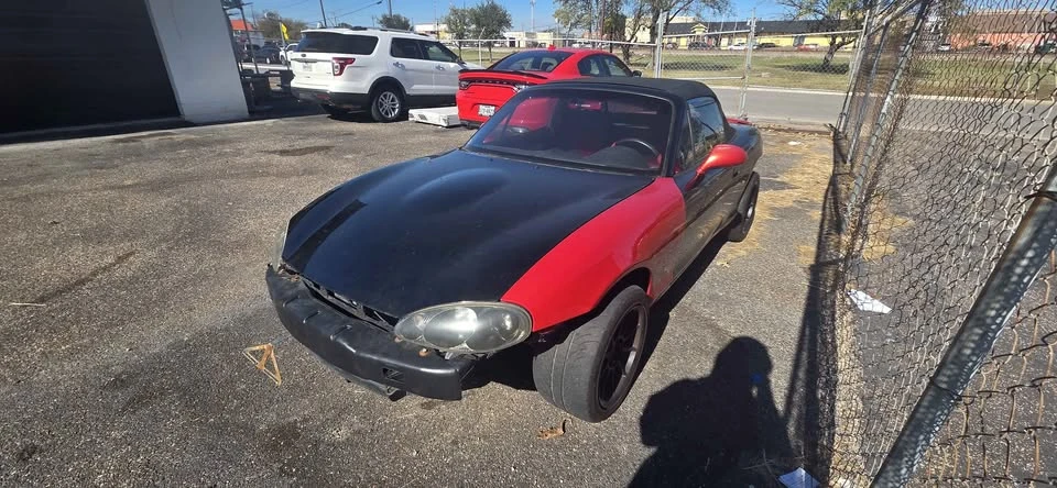 1999 Mazda NB MX-5 Miata - Image 4 of 9