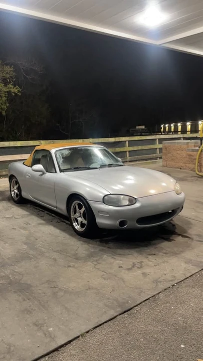 1999 Mazda NB MX-5 Miata - Image 5 of 9