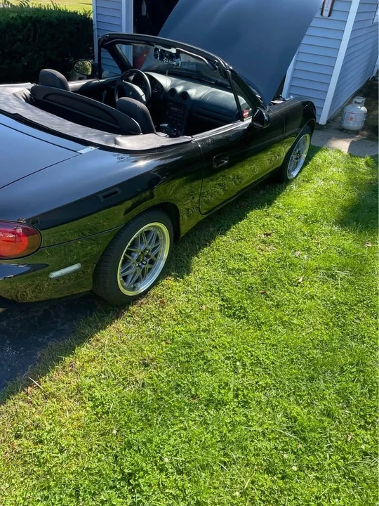 1999 Mazda NB MX-5 Miata - Image 4 of 10