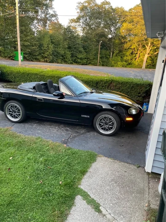 1999 Mazda NB MX-5 Miata - Image 9 of 10