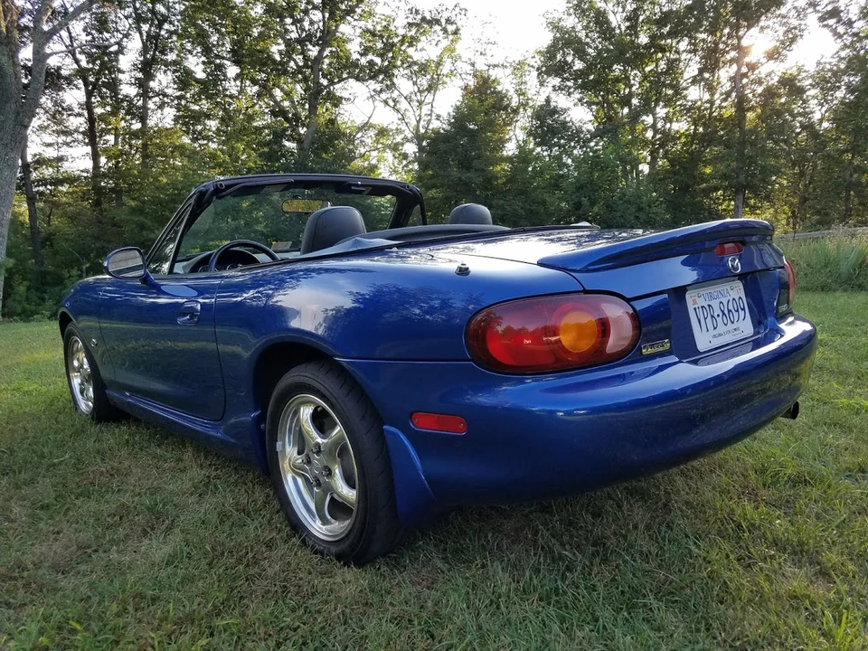 1999 Mazda NB MX-5 Miata - Image 8 of 31