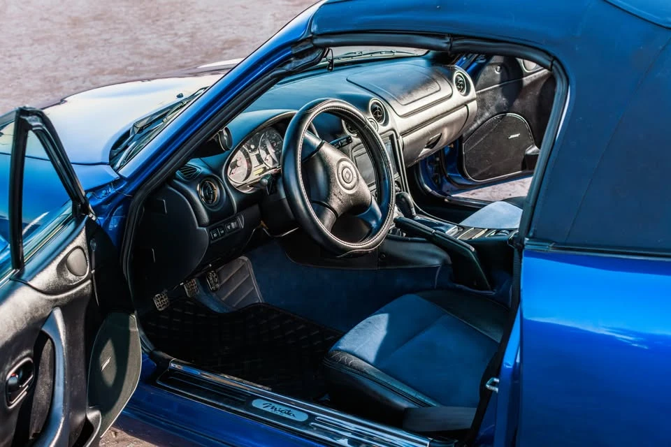 1999 Mazda NB MX-5 Miata - Image 3 of 19